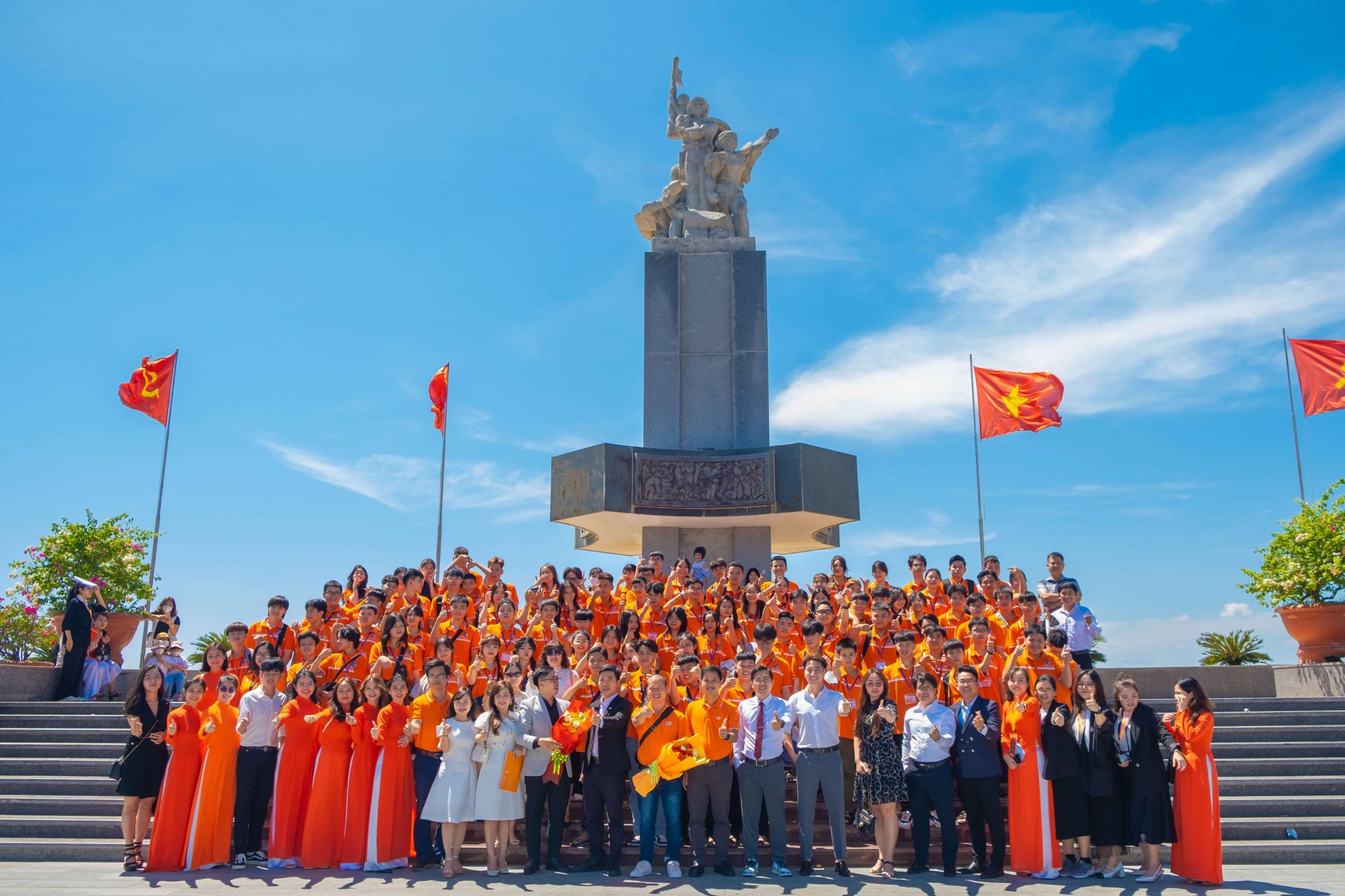 Phổ thông Cao đẳng FPT Polytechnic cơ sở Bình Định tổ chức Lễ khai ...