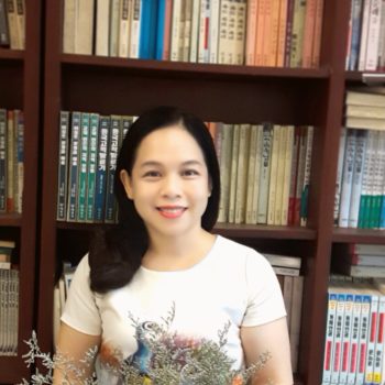 Bui Thi Anh Hong Giang vien mon Van