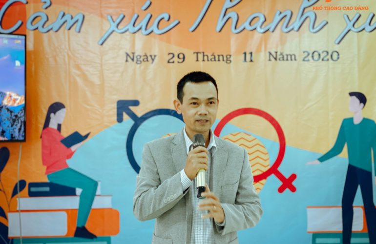 Chia sẻ cởi mở về giới tính với tọa đàm “Cảm xúc thanh xuân”