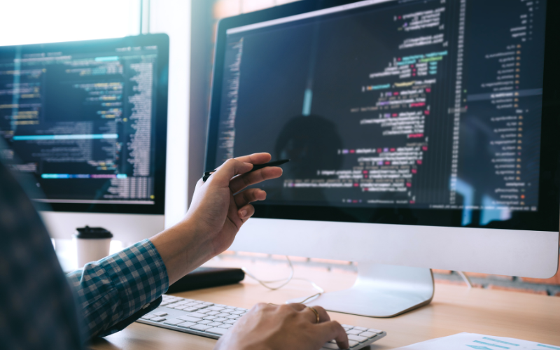 học phí ngành lập trình web